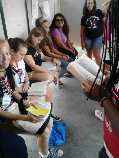 555850_477386232290132_705836868_n